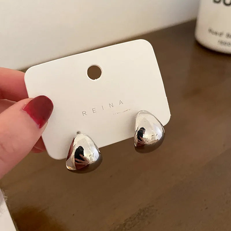 retro c shape solid color metal plating women's earrings 1 pair