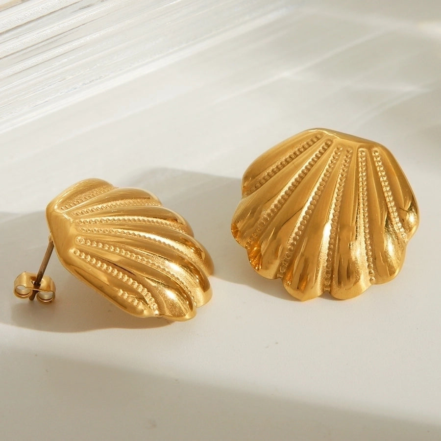 1 Pair IG Style Basic Beach Shell 304 Stainless Steel 18K Gold Plated Ear Studs