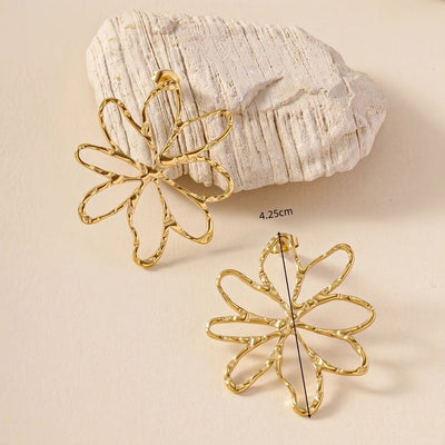 1 Pair Simple Style Classic Style Geometric Flower 304 Stainless Steel 18K Gold Plated Drop Earrings Ear Studs