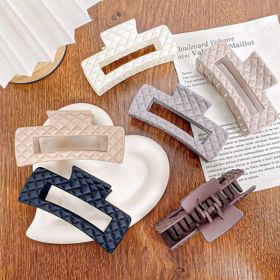 Women's Elegant Simple Style Solid Color Plastic Hair Claws