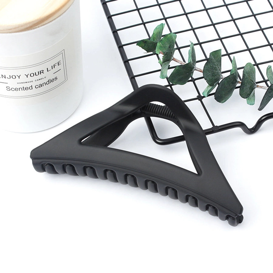 simple style triangle arylic stoving varnish hair claws 1 piece