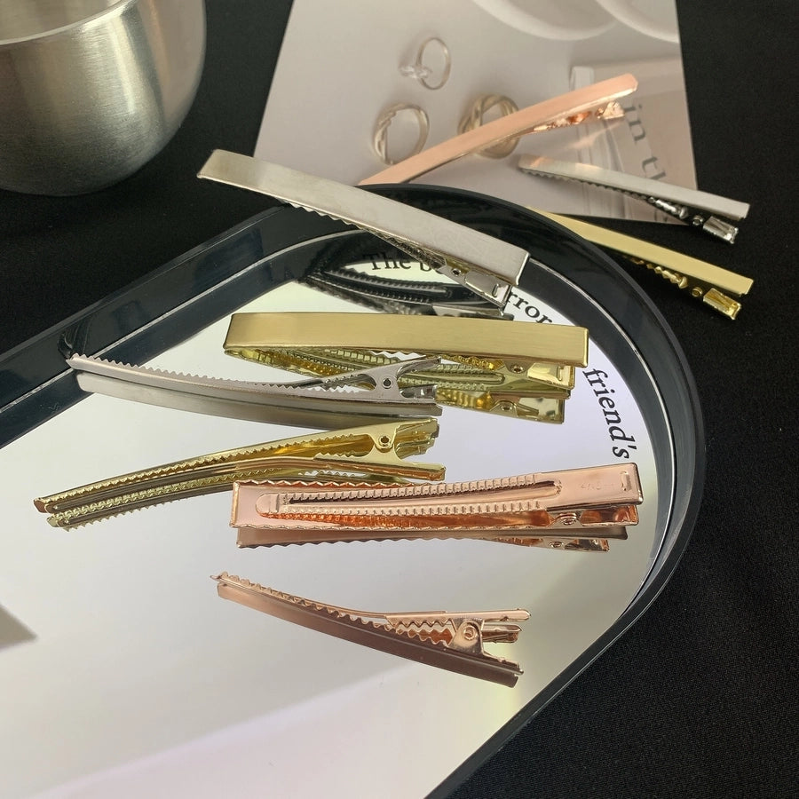 Women's Casual Simple Style Streetwear Solid Color Alloy Hair Clip