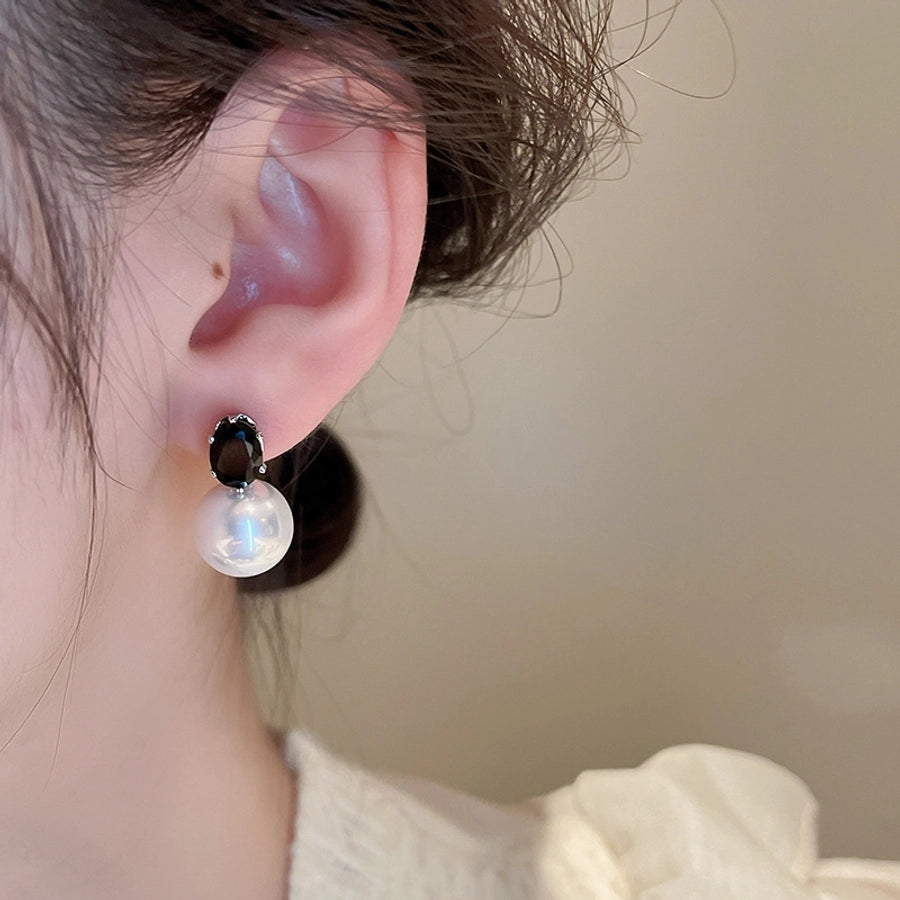 1 Pair Casual Simple Style Streetwear Geometric Inlay Copper Imitation Pearl Zircon Drop Earrings
