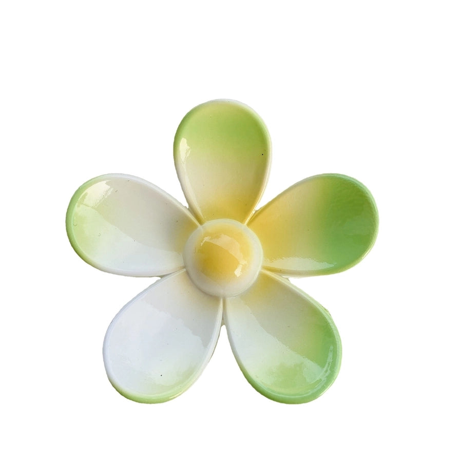 sweet flower plastic hair claws