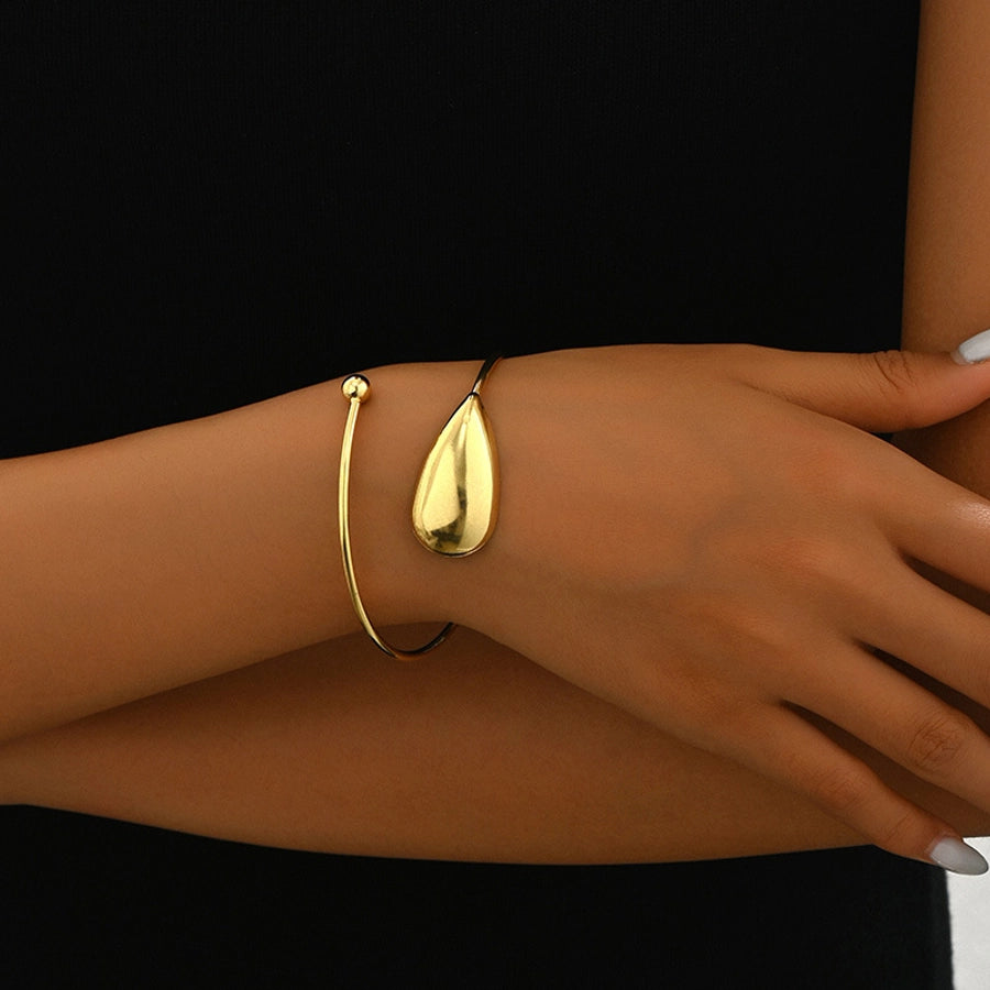 Exaggerated Simple Style Water Droplets Solid Color Gold Plated Iron  Bangle