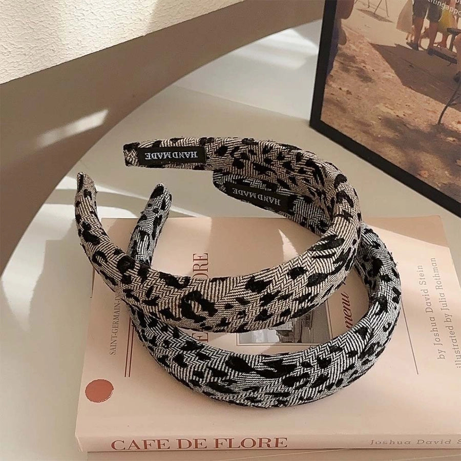 Retro Women's Leopard Cloth Resin Hair Band