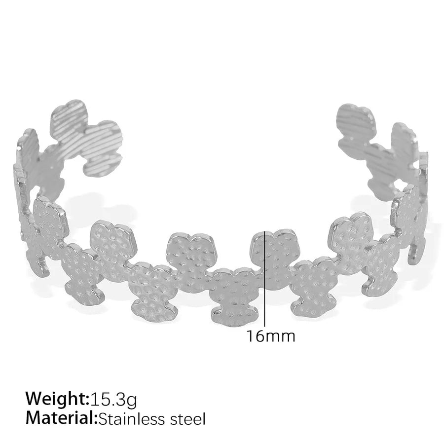 Simple Style Leaves Solid Color Flower Titanium Steel 18K Gold Plated Bangle In Bulk