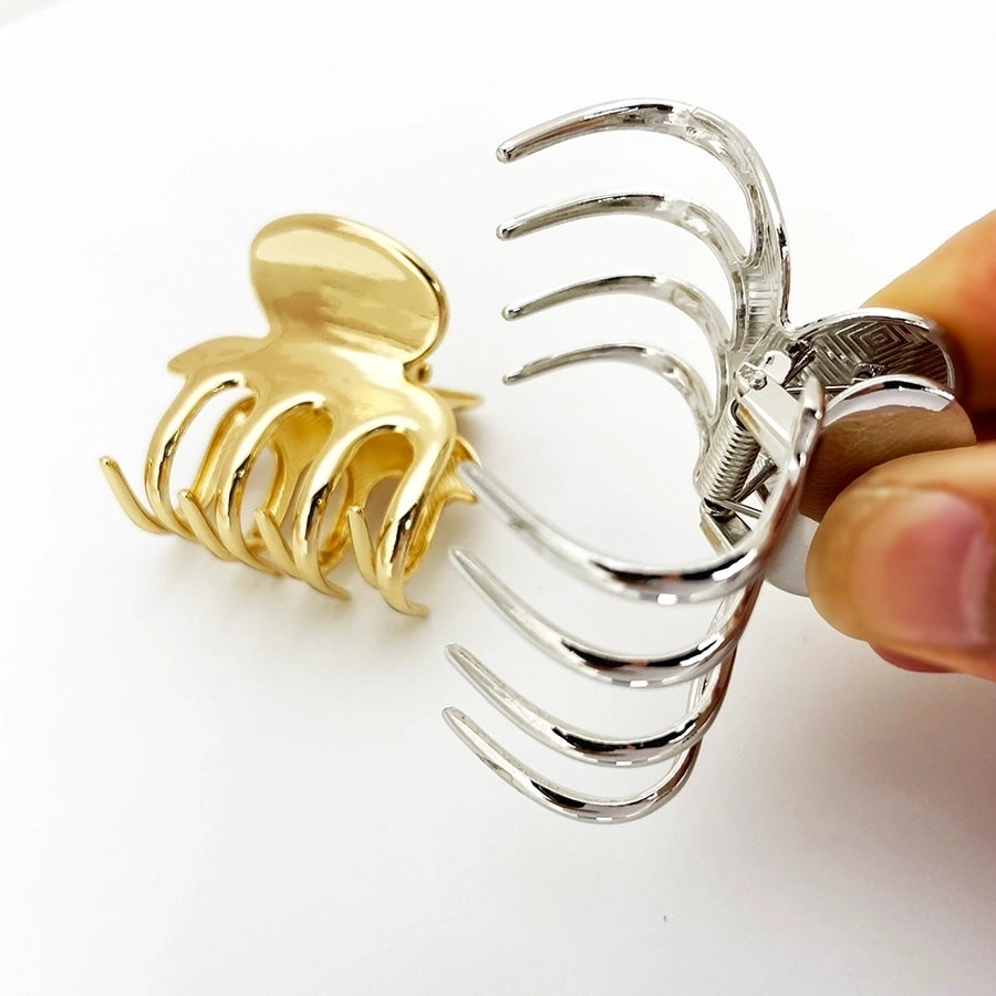 Women's Classic Style Solid Color Alloy Hair Claws