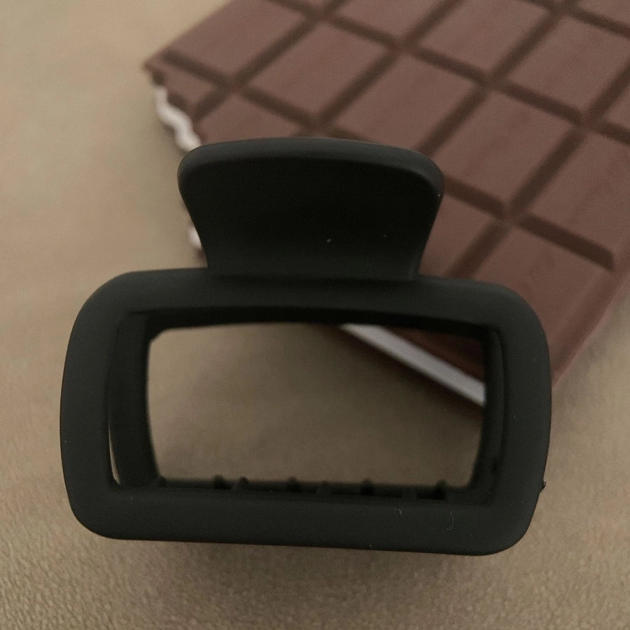 retro solid color plastic hair claws