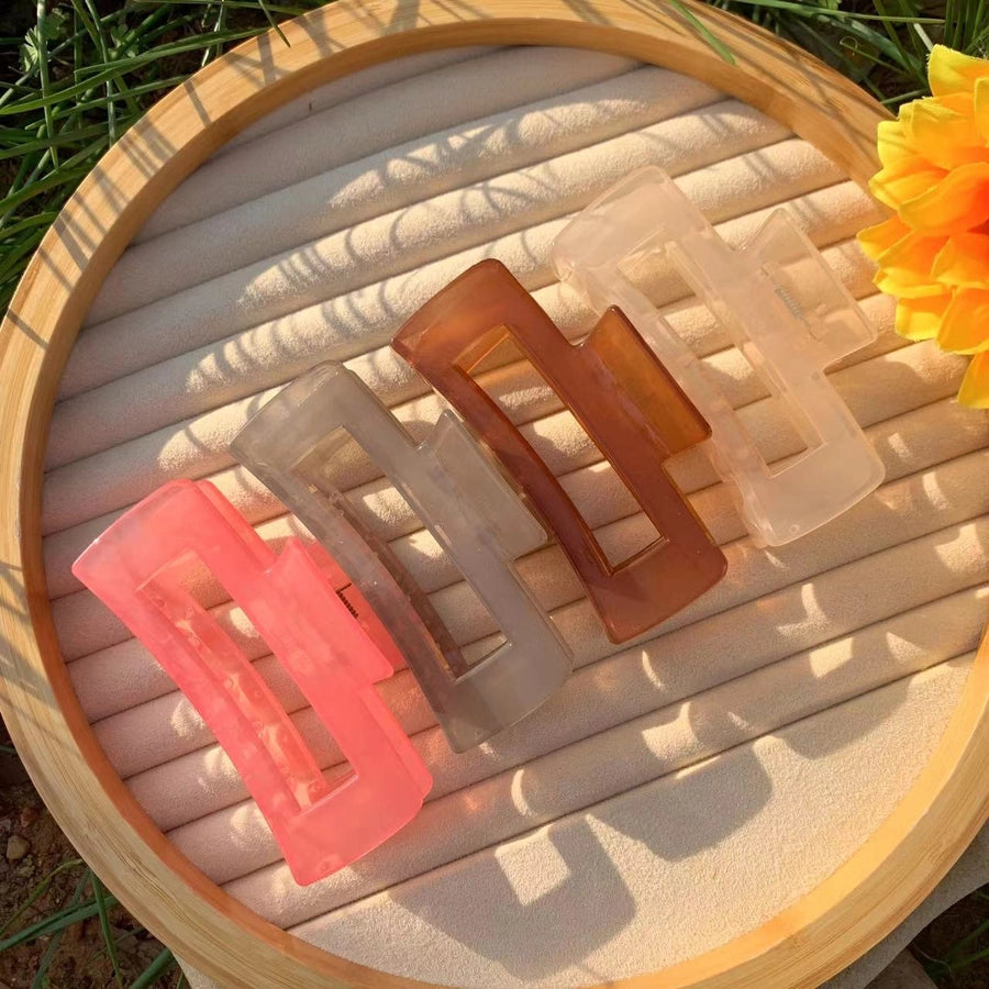 fashion solid color plastic resin hair claws 1 piece