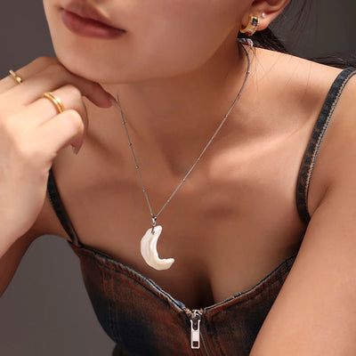 Jewelry Elegant Irregular Leaf 304 Stainless Steel Shell Pendant Necklace