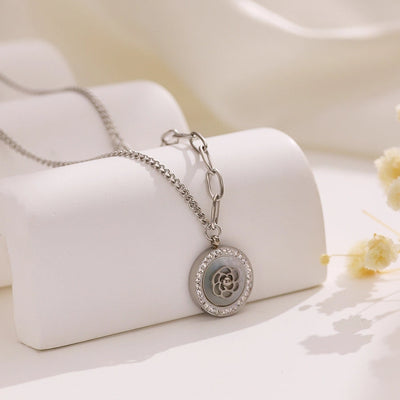 Jewelry Elegant Lady Simple Style Floral 304 Stainless Steel Pendant Necklace