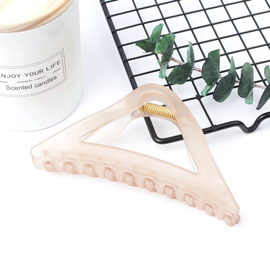 simple style triangle arylic stoving varnish hair claws 1 piece