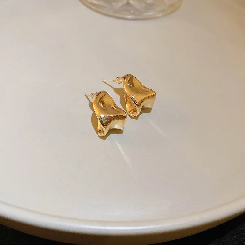 retro c shape solid color metal plating women's earrings 1 pair