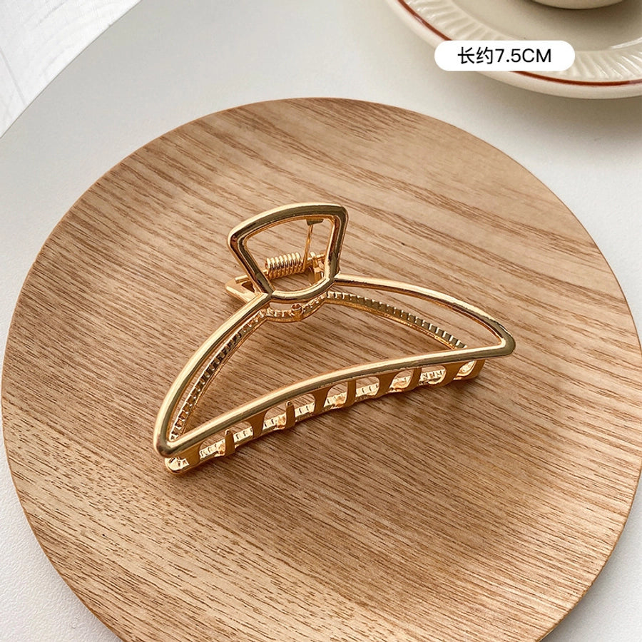 simple style solid color alloy resin hollow out hair claws