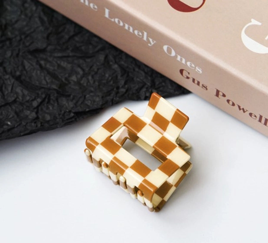 simple style lattice pvc hollow out hair claws