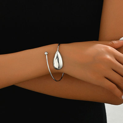 Exaggerated Simple Style Water Droplets Solid Color Gold Plated Iron  Bangle