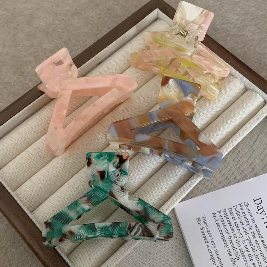 Women's Casual Simple Style Geometric Acetic acid sheets Hair Claws