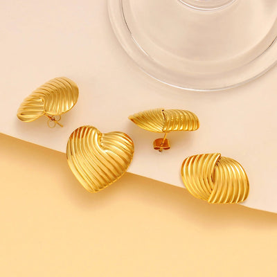 1 Pair Simple Style Classic Style Heart Shape Plating 304 Stainless Steel 316 Stainless Steel  18K Gold Plated Ear Studs