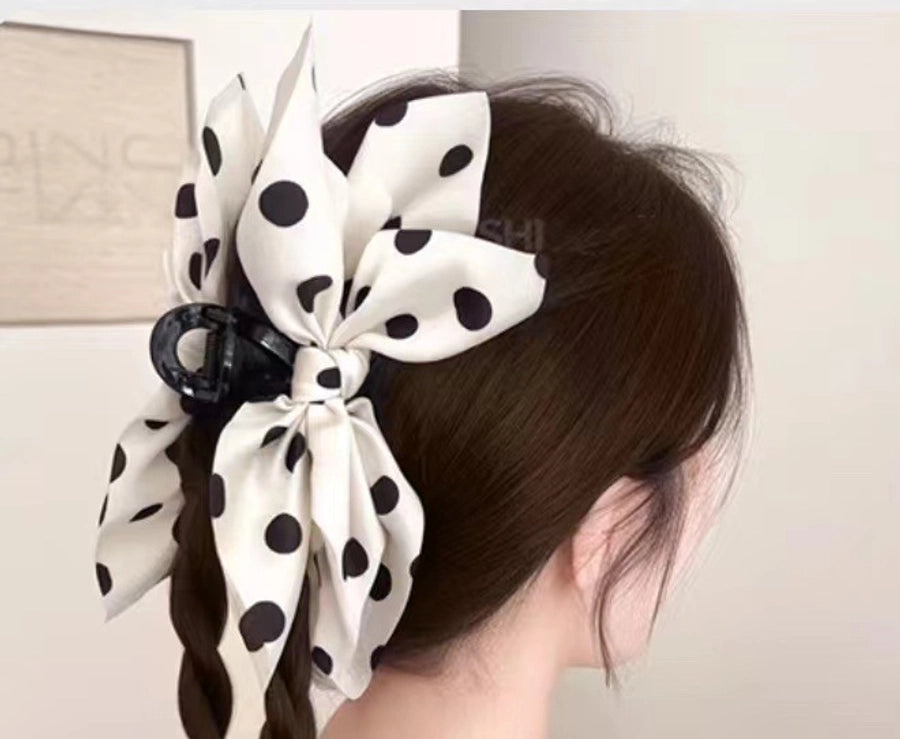 Women's Simple Style Bow Knot Cloth Hair Claws