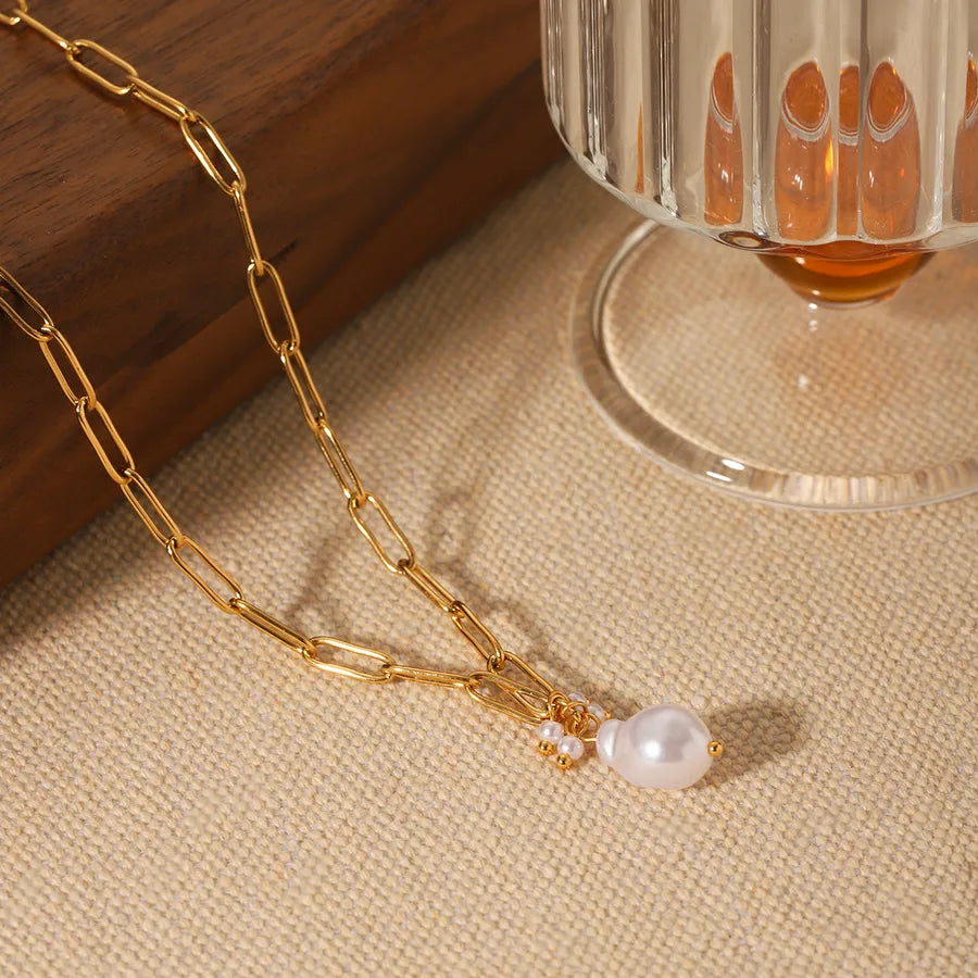 Wholesale Jewelry IG Style Elegant Luxurious Geometric 304 Stainless Steel Titanium Steel 18K Gold Plated Pendant Necklace Paperclip Chain