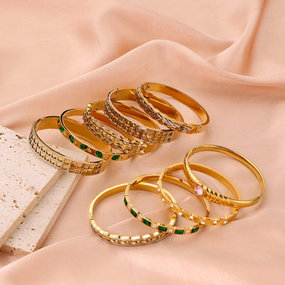 Elegant Retro Star Heart Shape Grain Titanium Steel Bangle In Bulk