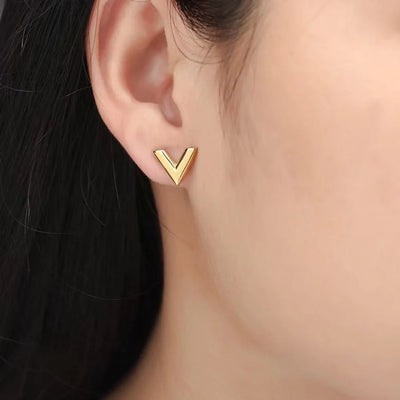 Jewelry Elegant Simple Style V Shape Titanium Steel 18K Gold Plated Bracelets Earrings Necklace