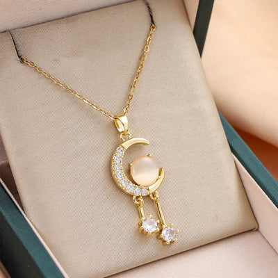 Jewelry Cute Queen Bridal Moon 316 Stainless Steel  Copper Zircon 18K Gold Plated Inlay Pendant Necklace
