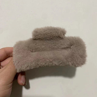 Korean Simple Plush Grab Clip Girl Autumn and Winter New Back Head Hair Clip Elegant Hair Grab Shark Clip Hair Accessories