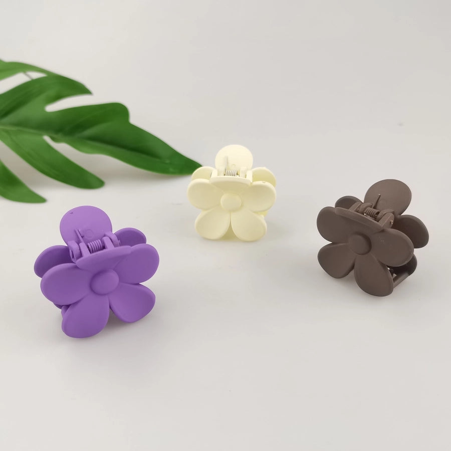 cute korean style flower plastic resin stoving varnish hair claws