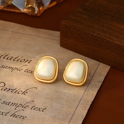 1 Pair Elegant Sweet Simple Style Round Square Inlay Copper Freshwater Pearl Zircon 18K Gold Plated Ear Studs