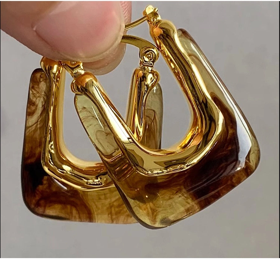 Autumn and Winter  pull style U-shaped geometric resin earrings Women's Light luxury high-end design earrings fashion earrings