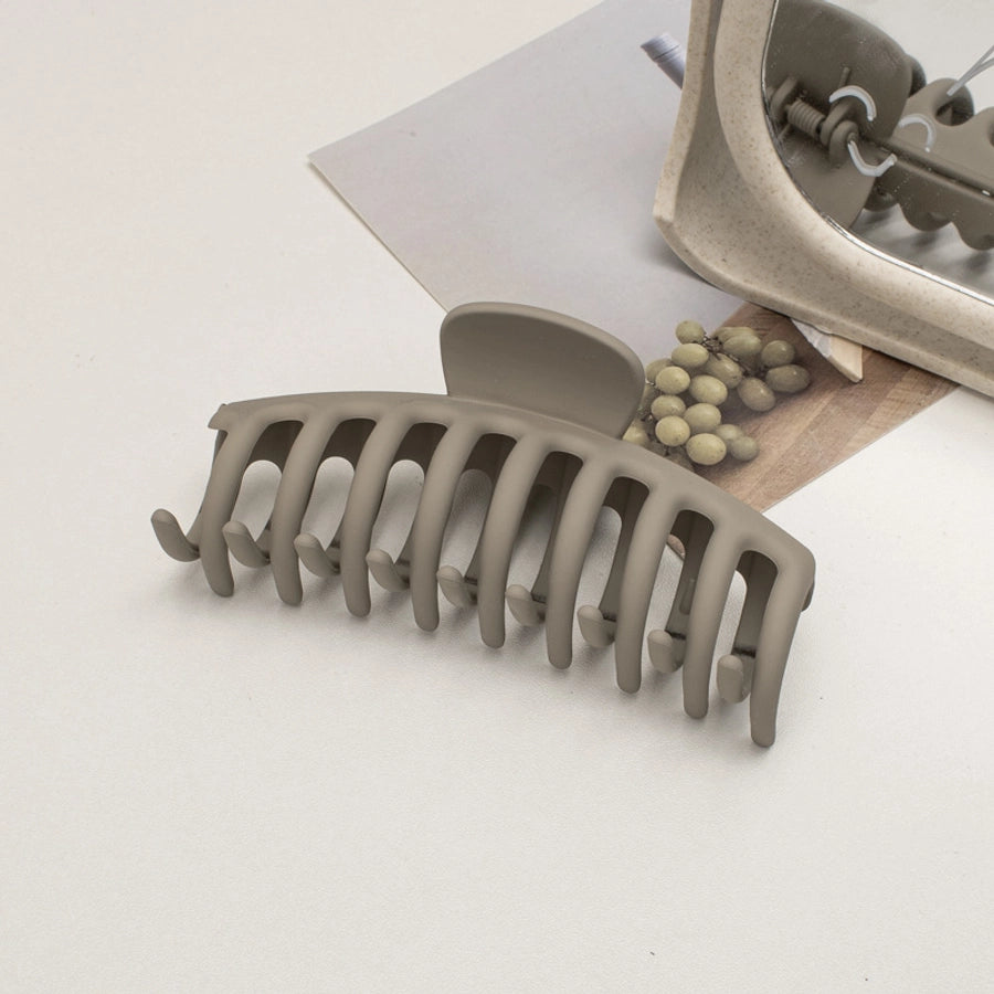 simple style solid color plastic resin spray paint hair clip 1 piece