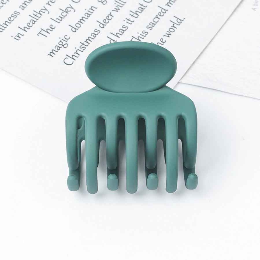 simple style solid color plastic resin hollow out hair claws 1 piece