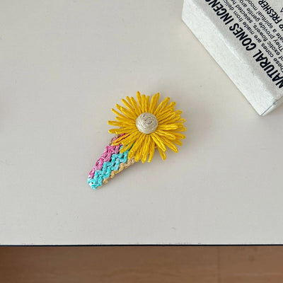 Women's Casual Sweet Daisy Plastic Hair Clip