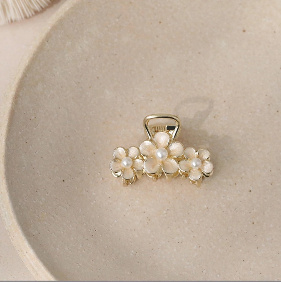 sweet flower imitation pearl alloy painting oil hair claws