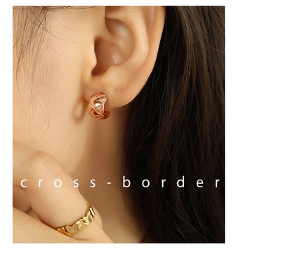 1 Pair IG Style Elegant Commute C Shape Argyle Polishing Plating 304 Stainless Steel 18K Gold Plated Ear Studs