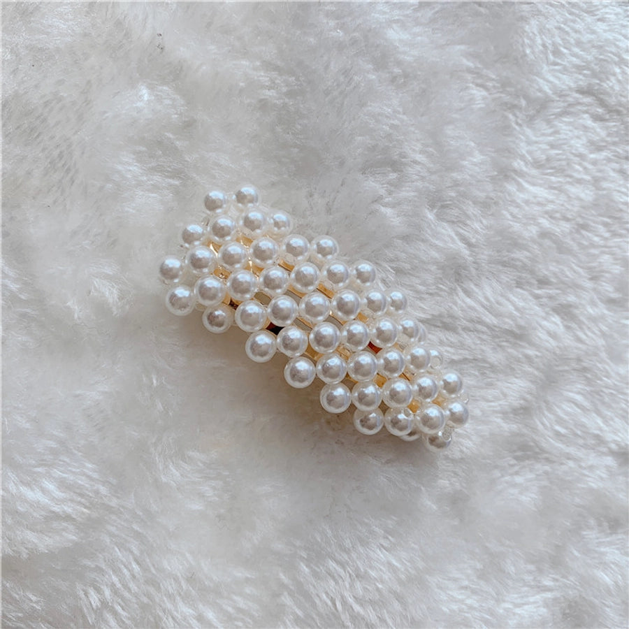 Women's Elegant Sweet Solid Color Plastic Hair Clip