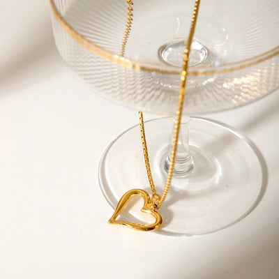 Jewelry IG Style Elegant French Style Heart Shape 304 Stainless Steel Titanium Steel 18K Gold Plated Pendant Necklace