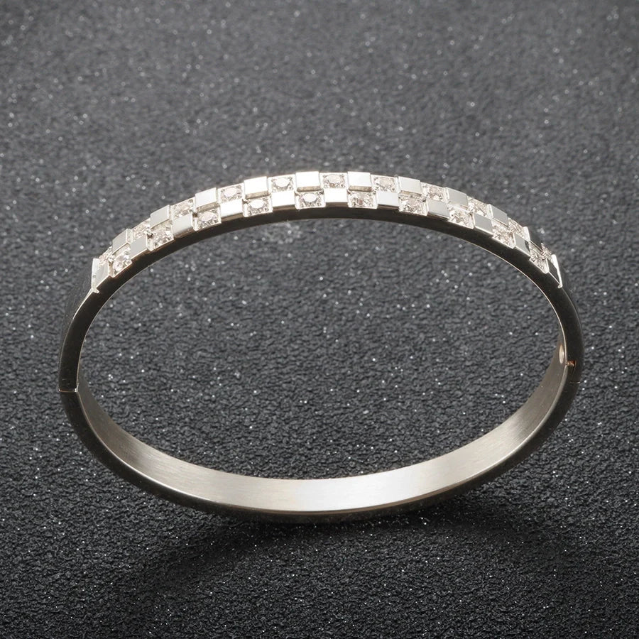 Casual Elegant Geometric 304 Stainless Steel Diamond Bangle In Bulk