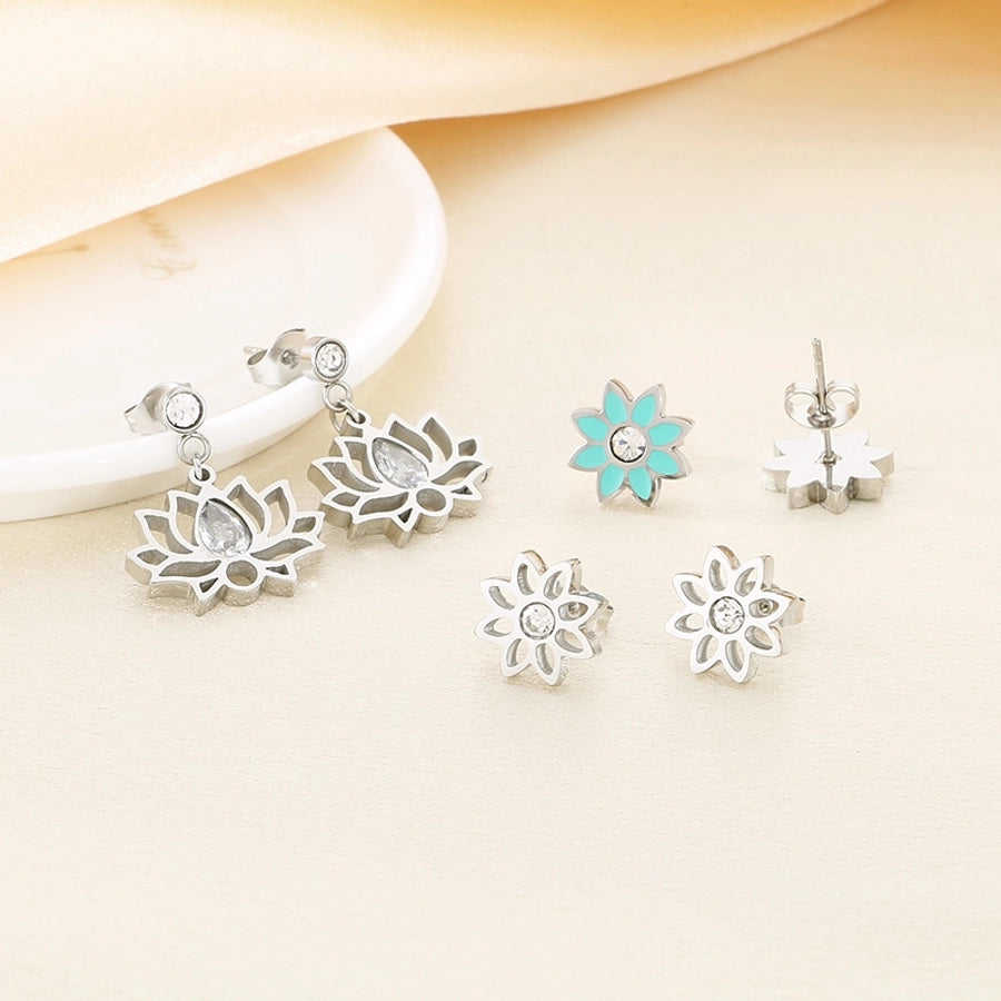 1 Pair Vintage Style Flower Hollow Out Inlay 304 Stainless Steel Zircon 18K Gold Plated Ear Studs